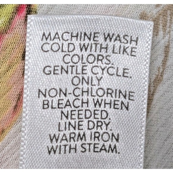 J. Jill Blouse Top Small White Pink Green Floral Covered Button Front - Picture 15 of 15